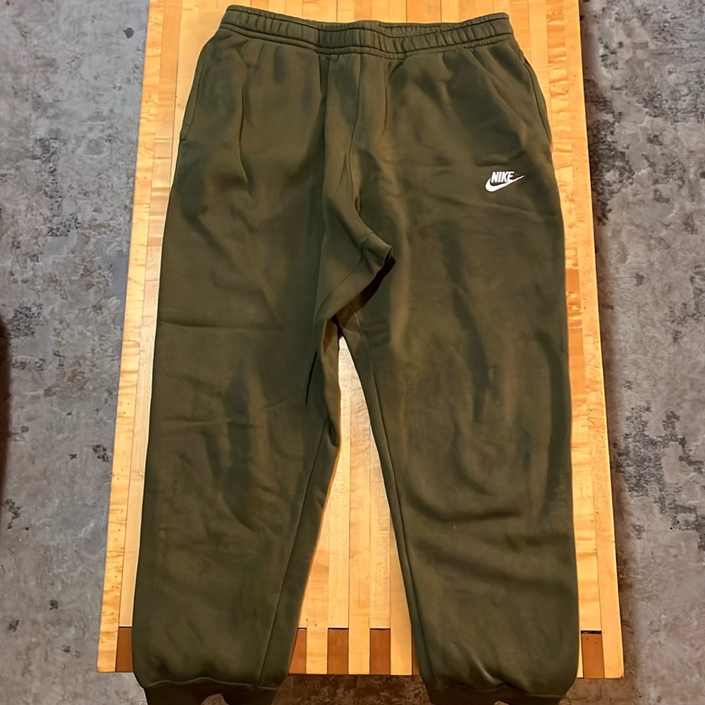 Like new olive green Nike joggers - size large
